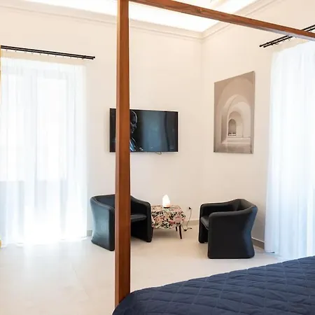 Apartment Collegiata - Downtown *